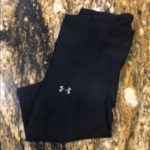 Women’s black Under Armour full length leggings